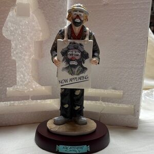 Emmett Kelly Jr. Now Appearing clown figurine